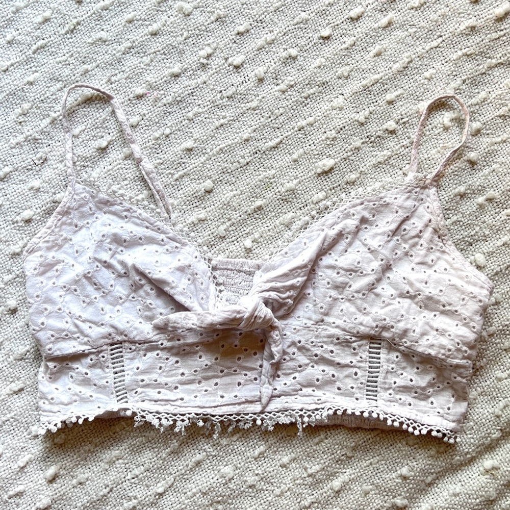 Lace tie front cropped tank top